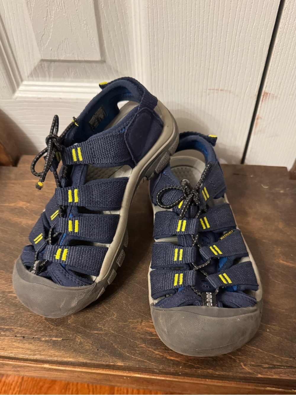 KEEN Big Kids' Newport Boundless sandals in Naval Academy and Evening Primrose.